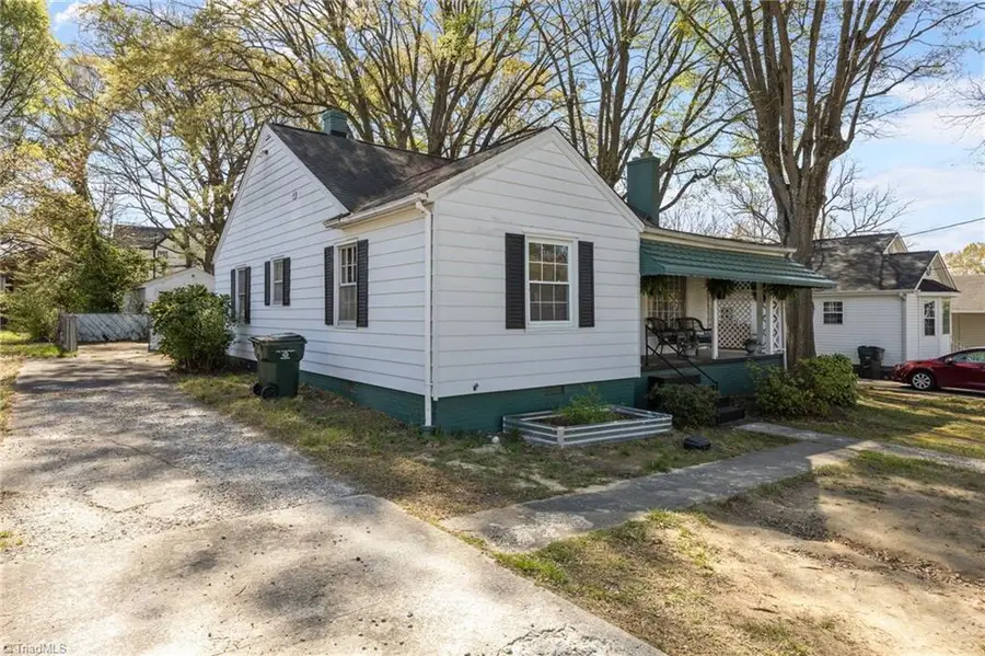 108 Markham Street, Burlington, NC 27215 - #2