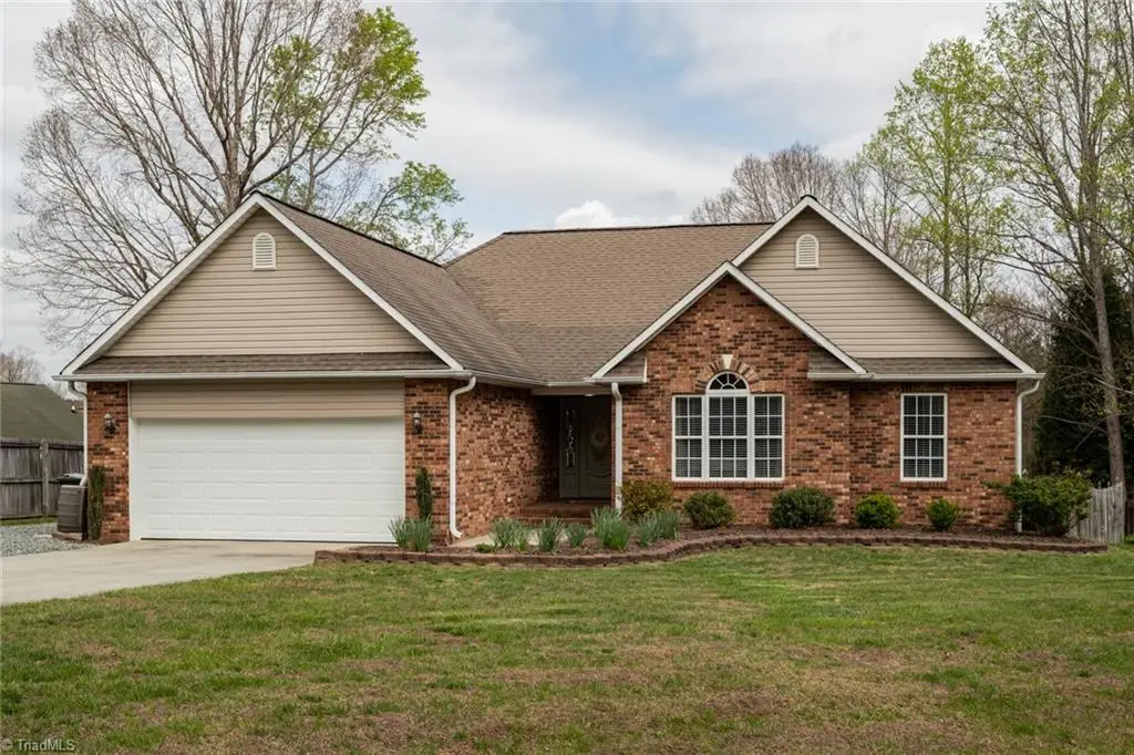 605 Paul Kennedy Road, Thomasville, NC 27360 - #1