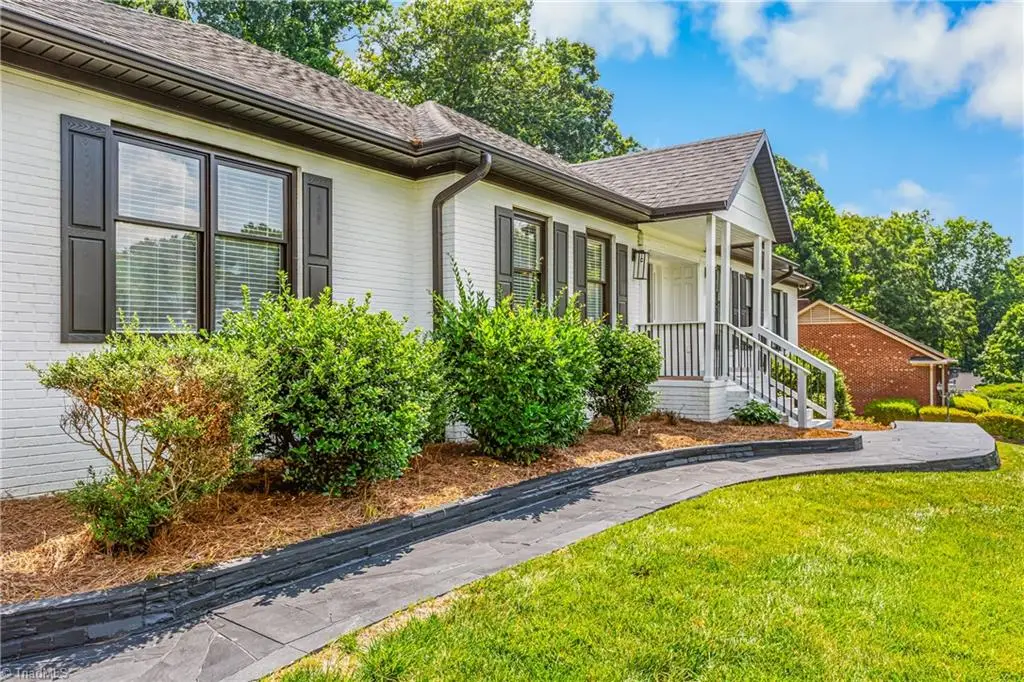 245 Heathcliff Place, Winston Salem, NC 27104 - #1