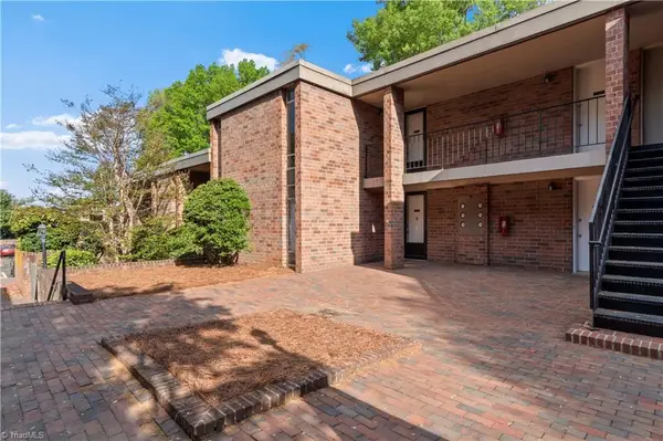 1739 S Hawthorne Road, Winston-Salem, NC 27103