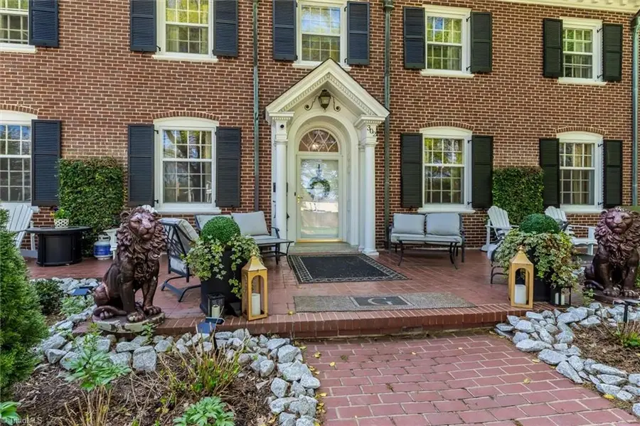 302 Cherry Street, Mount Airy, NC 27030 - #2