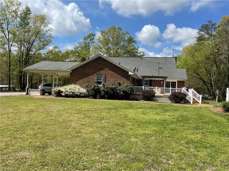 3261 Huffines Drive, Burlington, NC 27217 - #3