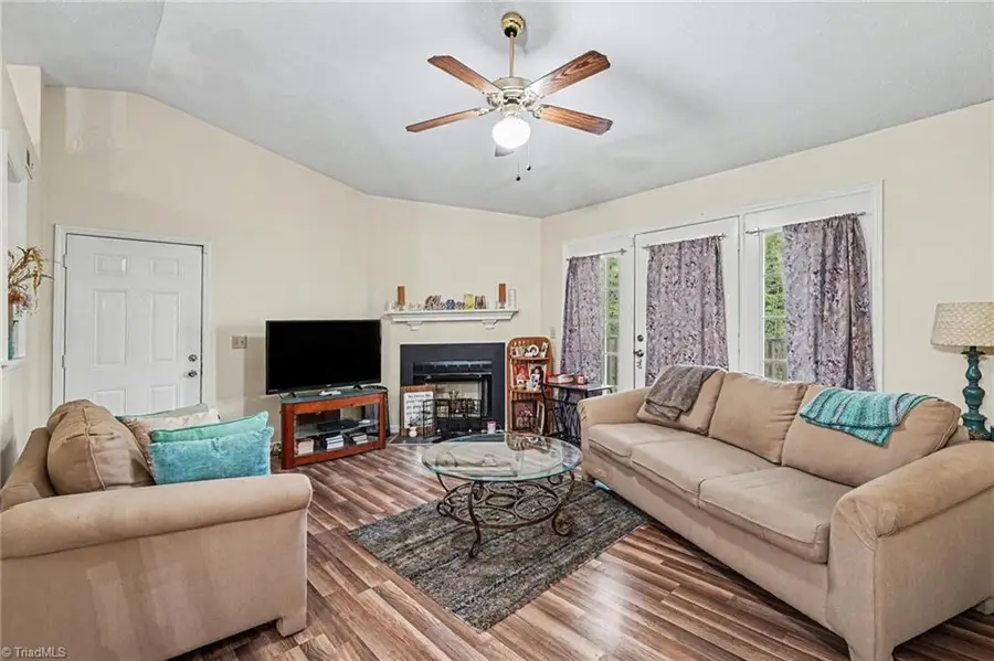 802 Folly Court #G, Greensboro, NC 27409 - #2