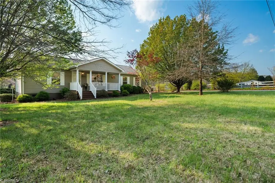 5150 Paramount Road, Pfafftown, NC 27040 - #2