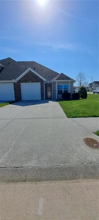 2194 Shady Stone Drive, Winston-Salem, NC 27127