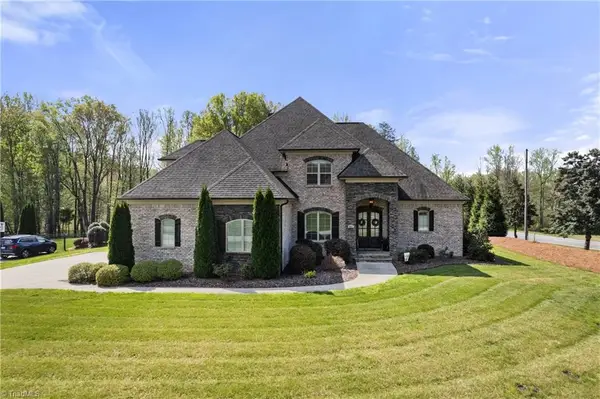 6641 Linville Ridge Drive, Oak Ridge, NC 27310