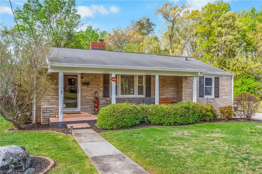 219 Hastings Drive, Kernersville, NC 27284 - #2