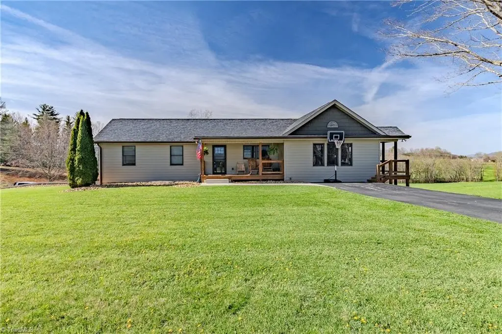 1061 Garvey Road, Piney Creek, NC 28663 - #1