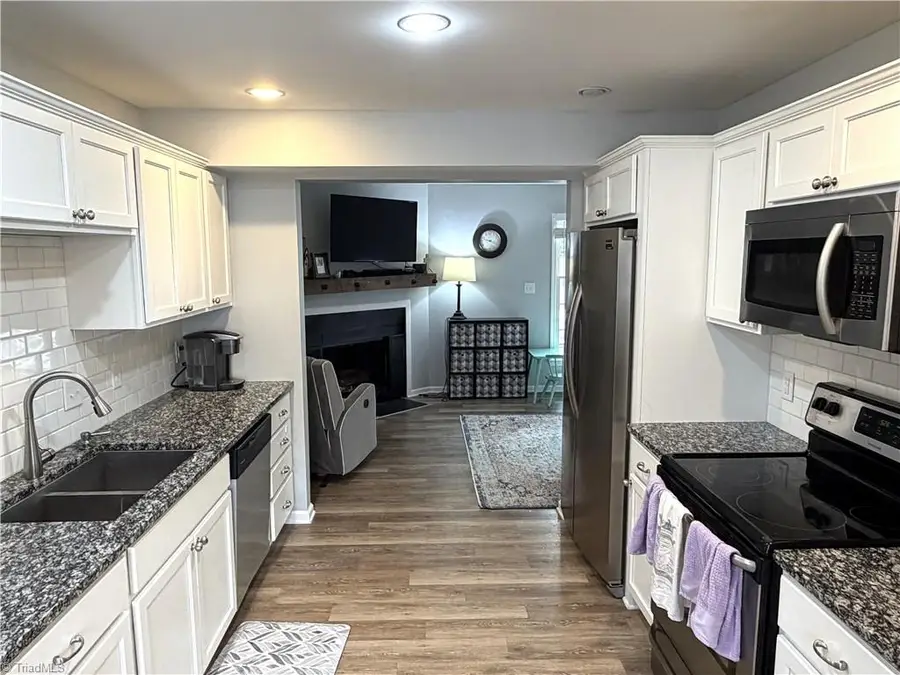 2624 Saint Johns Place, Winston Salem, NC 27106 - #2