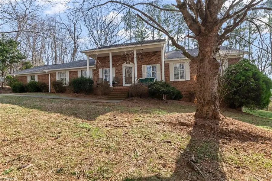 2160 Margaret Drive, Mount Airy, NC 27030 - #2