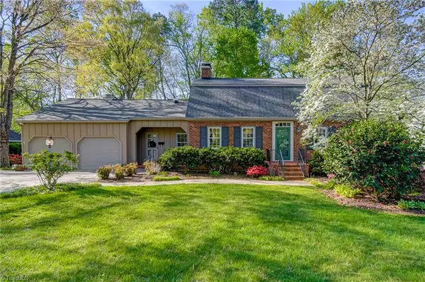 3750 Kirklees Road, Winston-Salem, NC 27104