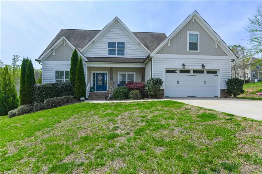 5609 Crooked Oak Drive, Summerfield, NC 27358 - #2