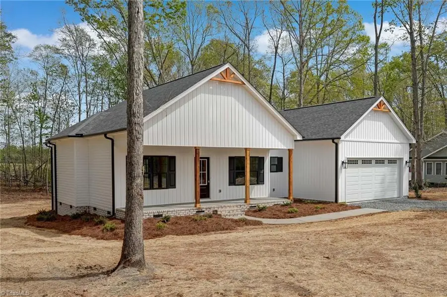 140 Bud Road, Reidsville, NC 27320 - #3