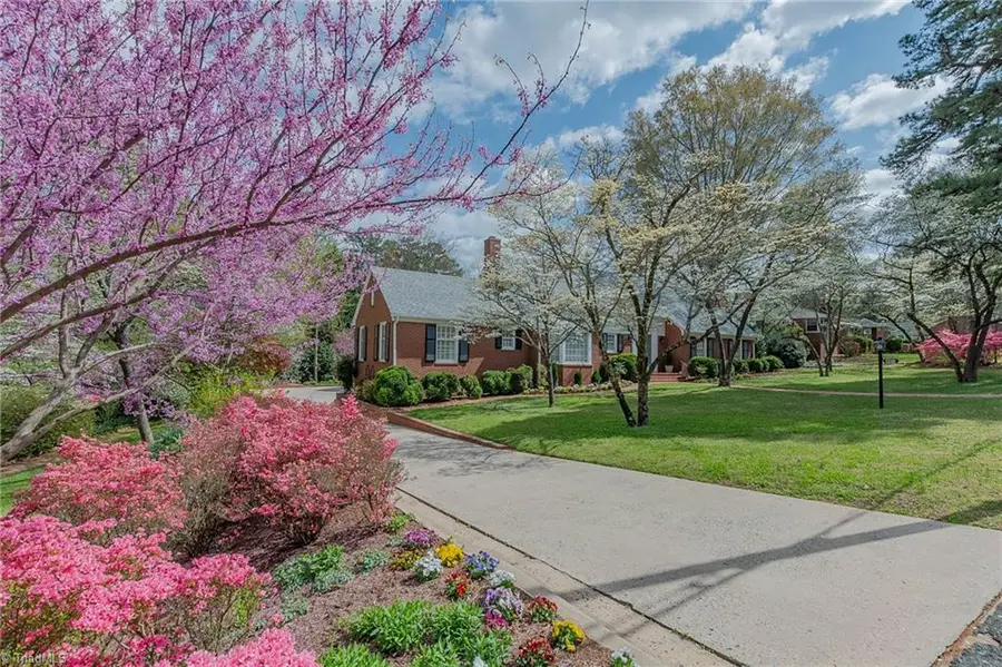 403 Weaver Drive, Lexington, NC 27292 - #2