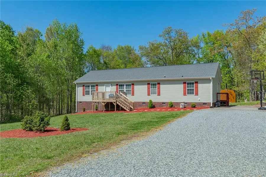 396 Regina Drive, Thomasville, NC 27360 - #2