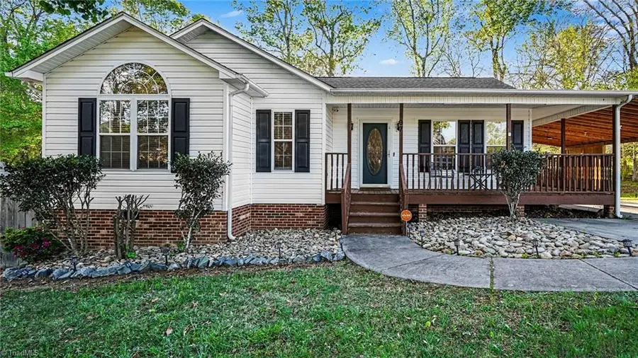 97 Red Bud Lane, Thomasville, NC 27360 - #2