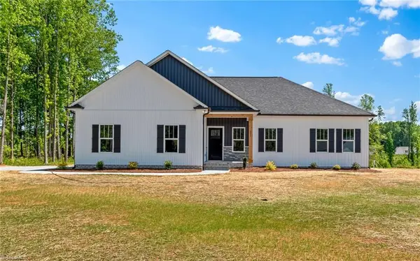 271 Stonybrook Drive, Lexington, NC 27295