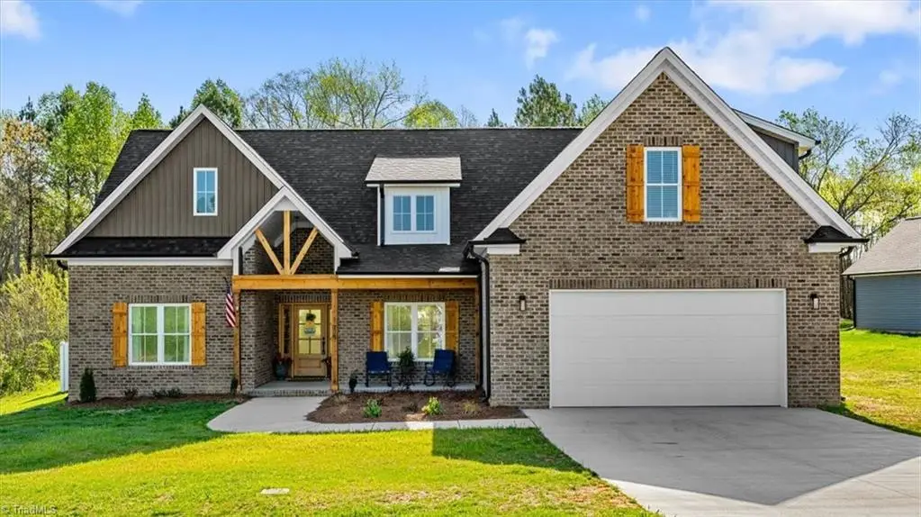 176 Cricket's Run, Lexington, NC 27295 - #1