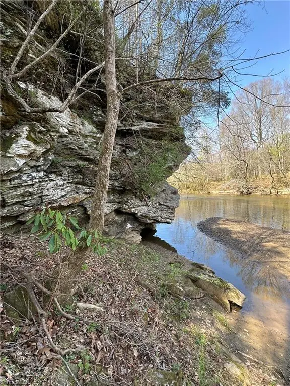 00 Seven Island Road, Danbury, NC 27016