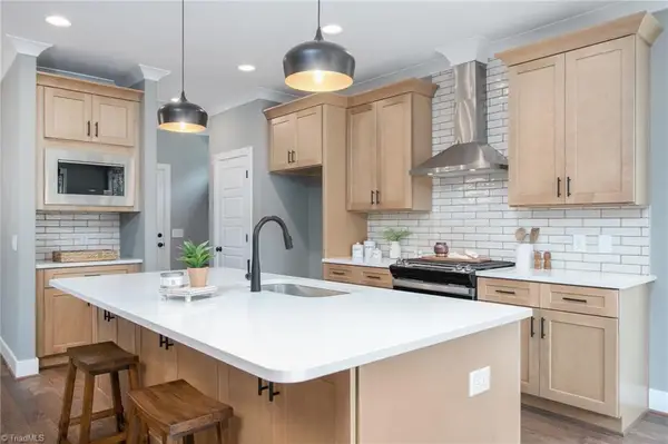 2200 Delaine Point, High Point, NC 27265