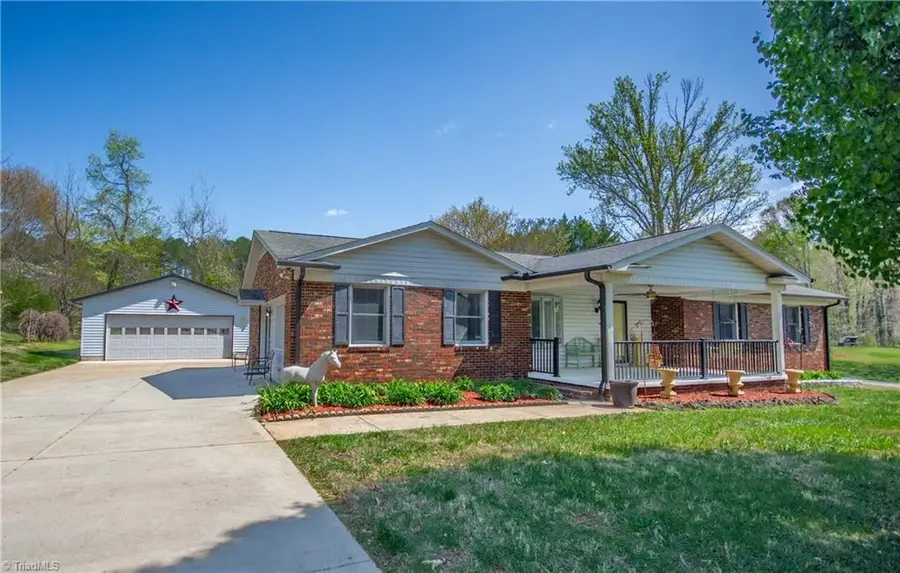 167 Southwood Drive, Statesville, NC 28677 - #2