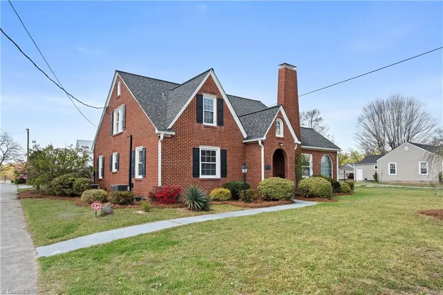 430 N Leonard Road, Lexington, NC 27295 - #3