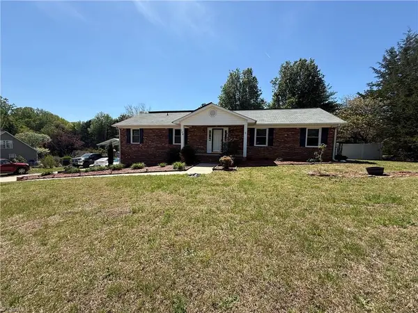 154 Applegate Road, Kernersville, NC 27284