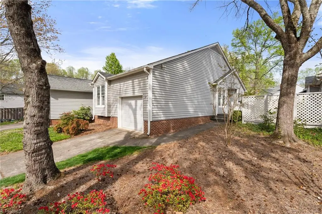 127 Pebble Ridge Lane, Winston Salem, NC 27104 - #1