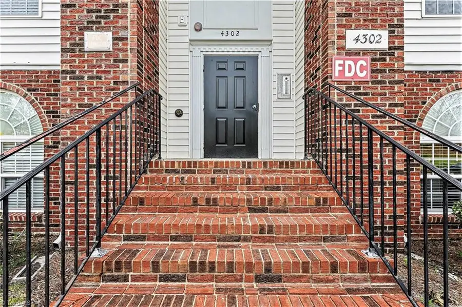 4302 Timberbrooke Drive #1D, Greensboro, NC 27409 - #2