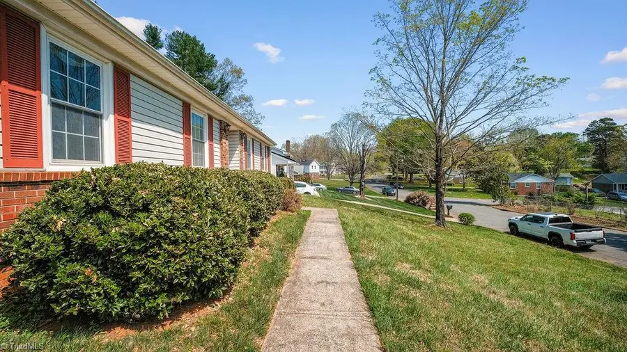 203 Shenandoah Drive, Winston Salem, NC 27103 - #3