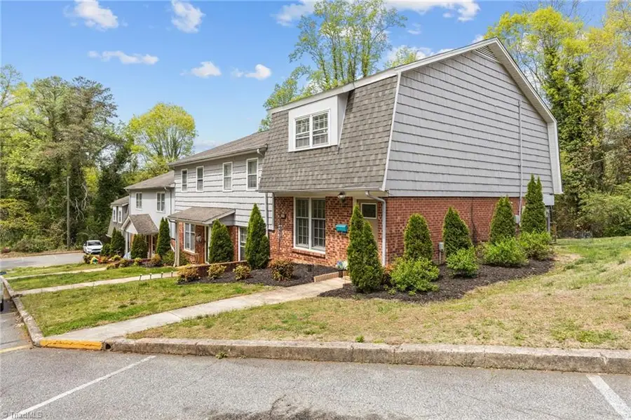 1105 Robin Hood Road #F, High Point, NC 27262 - #3