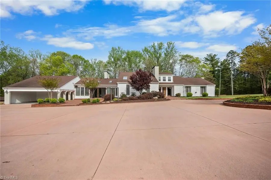 391 Lake Hill Drive, Thomasville, NC 27360 - #2