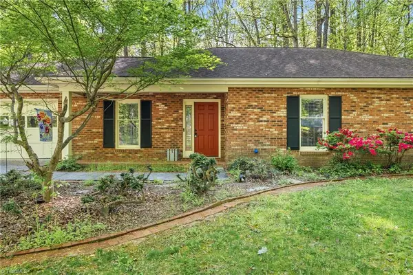 457 Valleymeade Drive, Kernersville, NC 27284