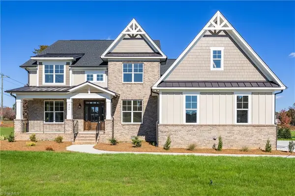 3106 Pasture View Drive, Summerfield, NC 27358