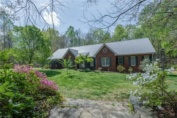 3227 N Us Highway 601, Mocksville, NC 27028