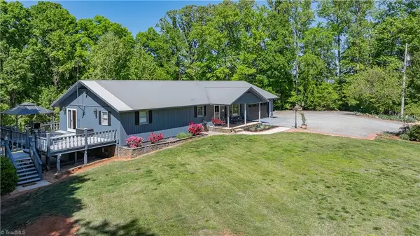 7362 Volunteer Rescue Road, Denton, NC 27239