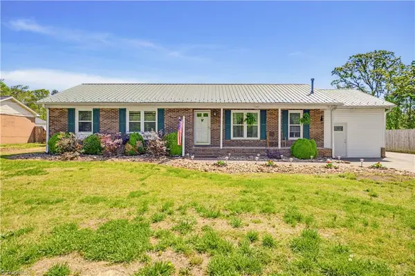 205 Cedarwood Trail, High Point, NC 27265
