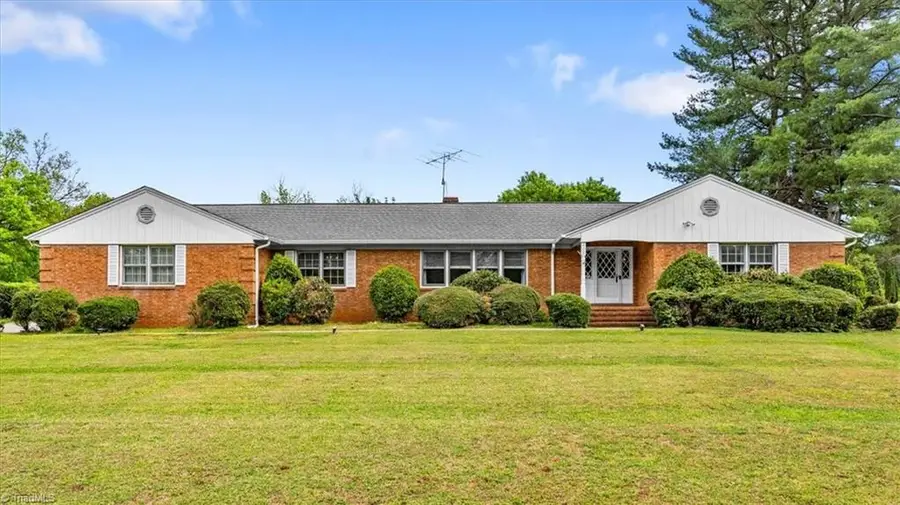 508 Stage Coach Court, Greensboro, NC 27409 - #2