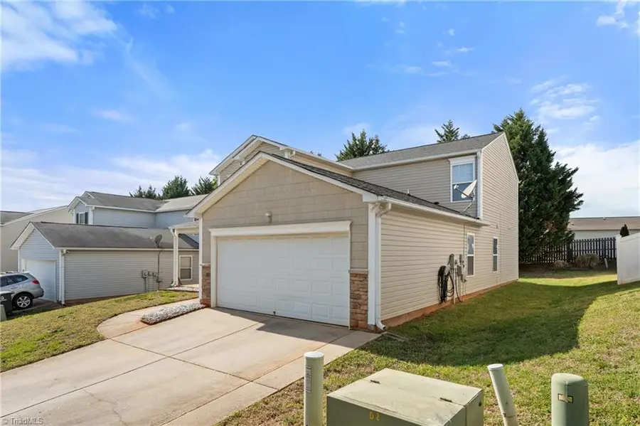 4439 Vernon Circle, Kernersville, NC 27284 - #3