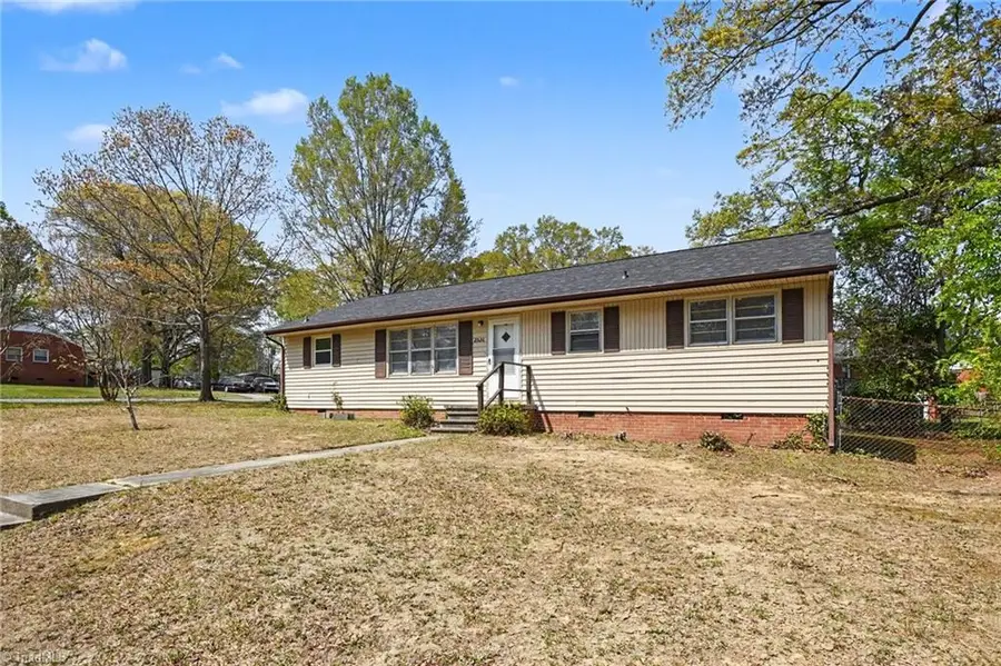 2526 Hyde Street, Burlington, NC 27217 - #2