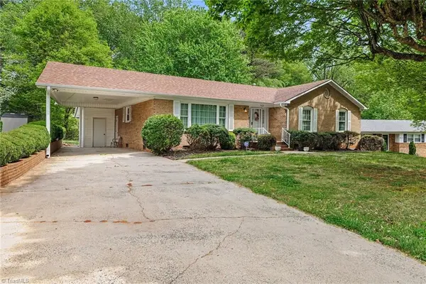 3621 Sawyer Drive, Winston-Salem, NC 27105