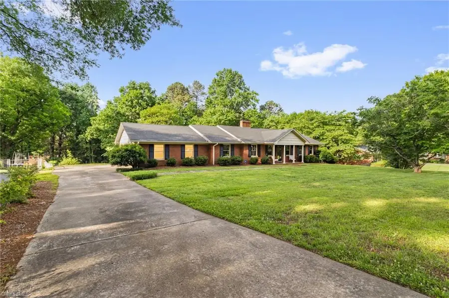 820 Woodcrest Drive, Winston Salem, NC 27104 - #2