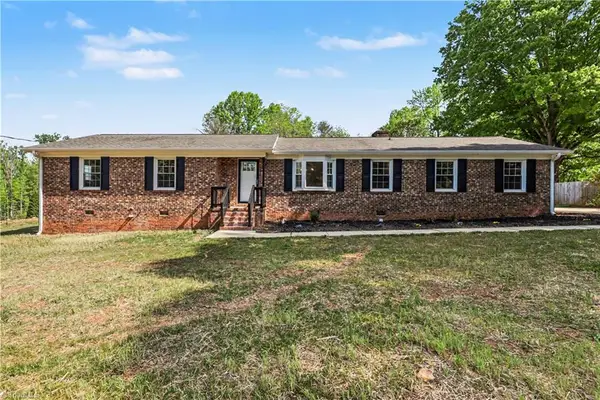 2314 Bonnie Lane, Summerfield, NC 27358