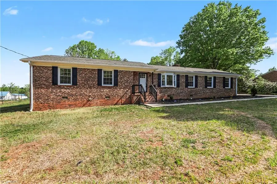 2314 Bonnie Lane, Summerfield, NC 27358 - #2
