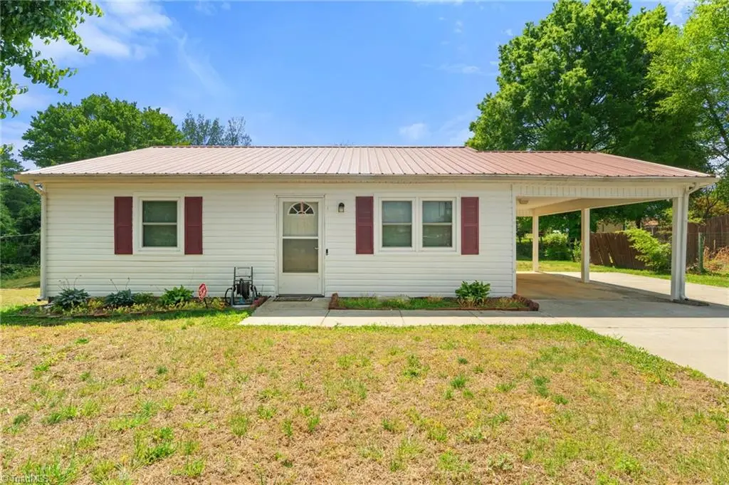 1084 Middlefork Drive, Walnut Cove, NC 27052 - #1