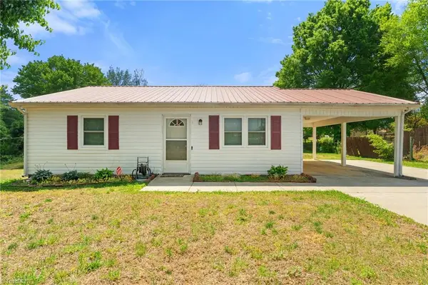1084 Middlefork Drive, Walnut Cove, NC 27052