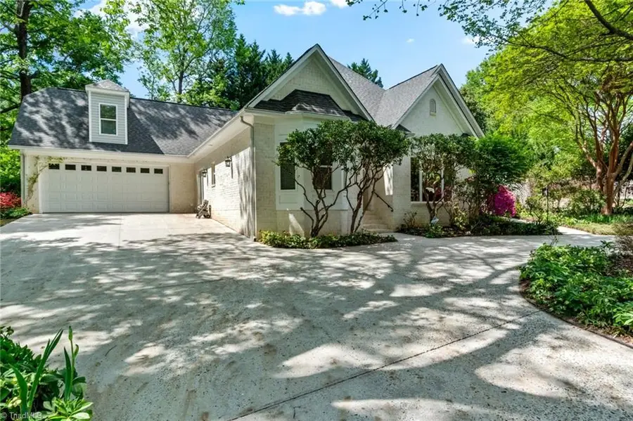 428 Biscayne Street, Winston Salem, NC 27104 - #2