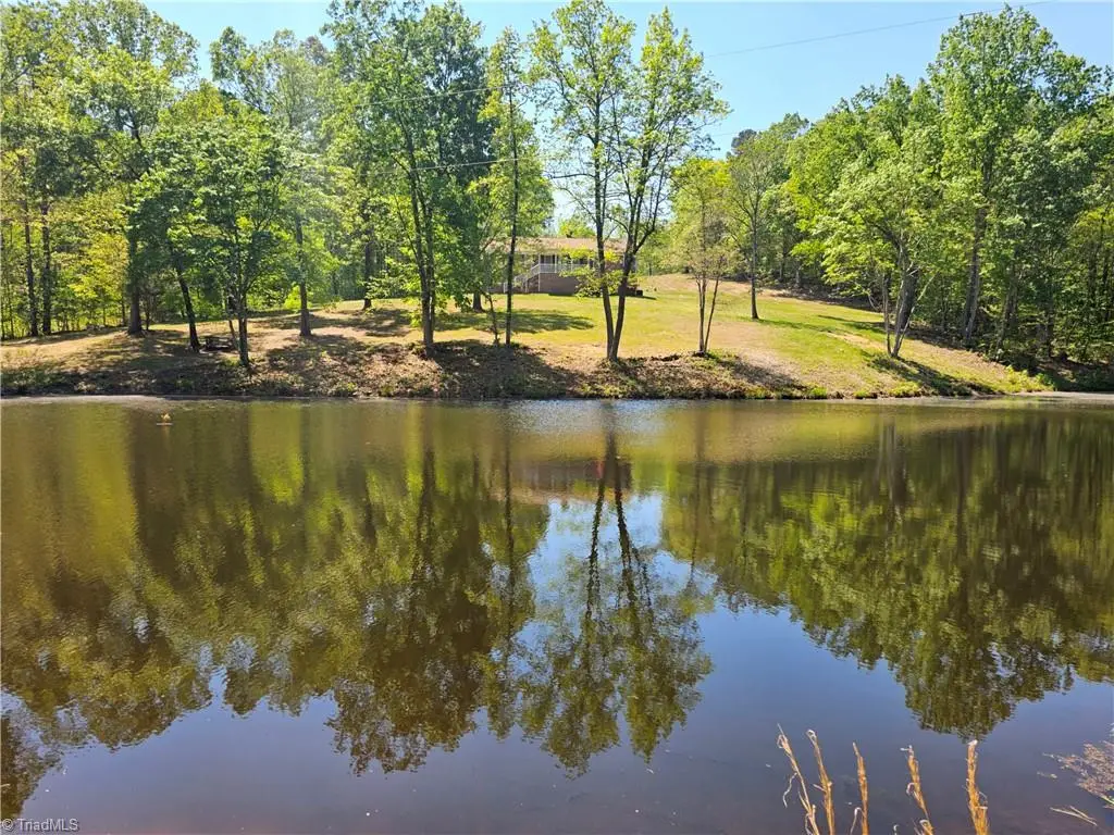 652 Country Lane, Pelham, NC 27311 - #1