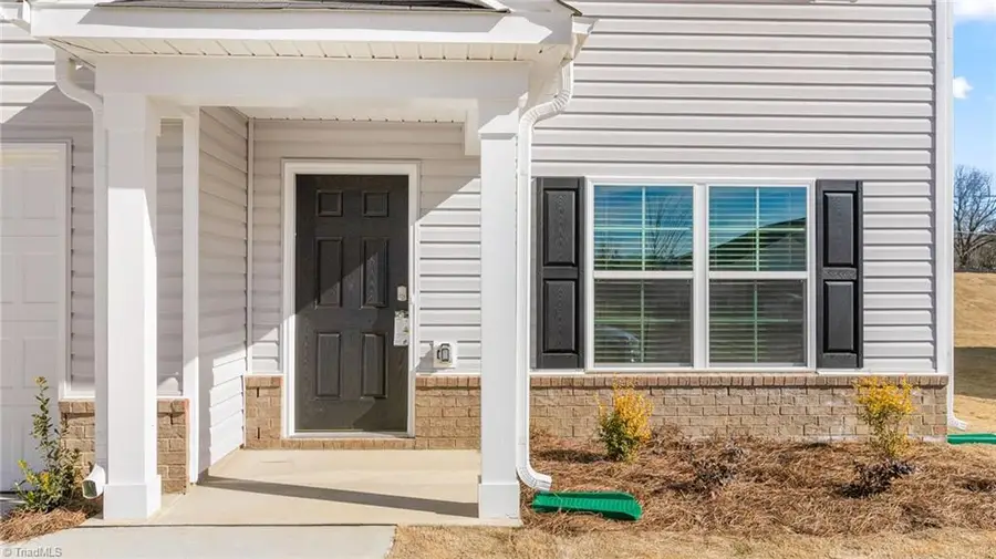 104 Sugar Pine Street, Thomasville, NC 27360 - #2