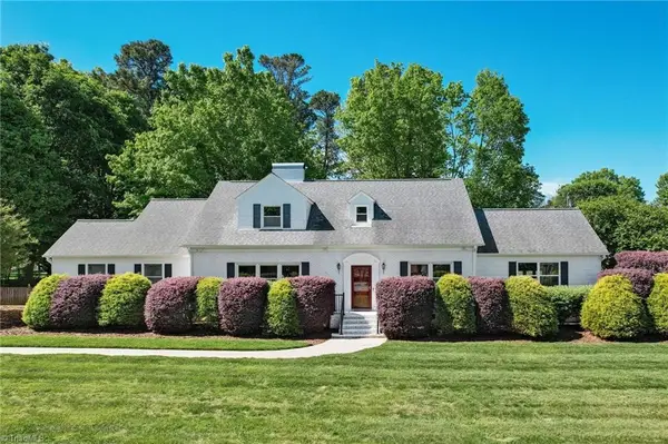 3905 Friendly Avenue, Greensboro, NC 27410